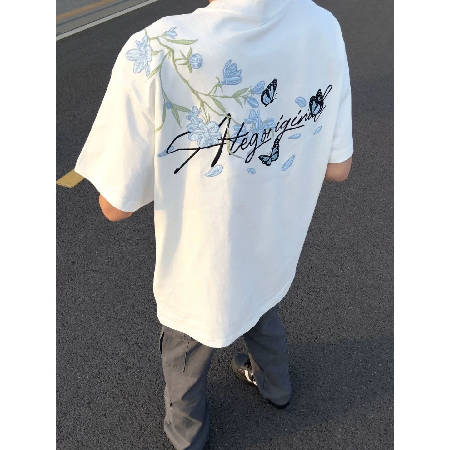 美式高街花卉刺绣短袖T恤男2026新款夏季潮牌宽松复古情侣款上衣