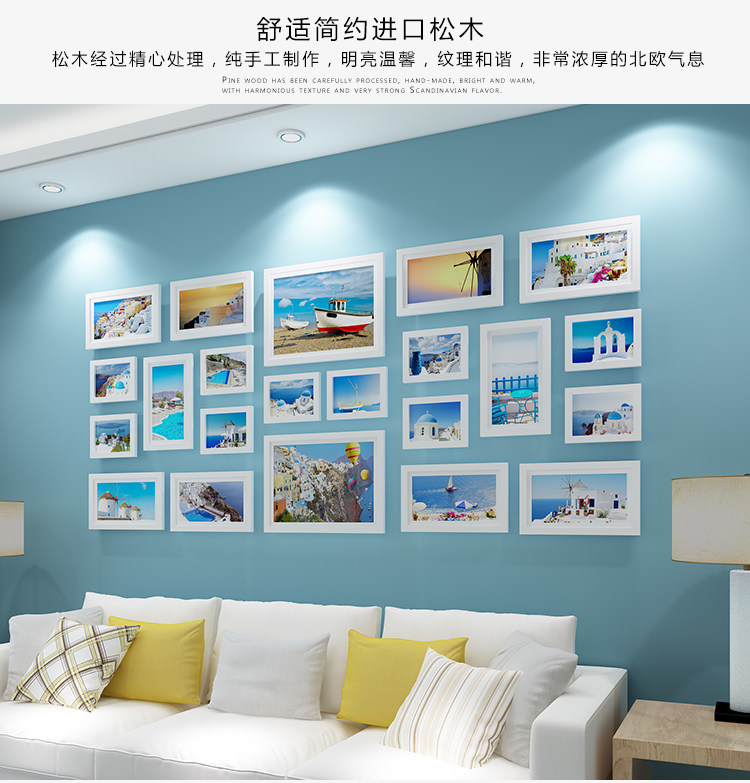 Фотография из натурального дерева, диван, настенная современная и минималистичная фоторамка 