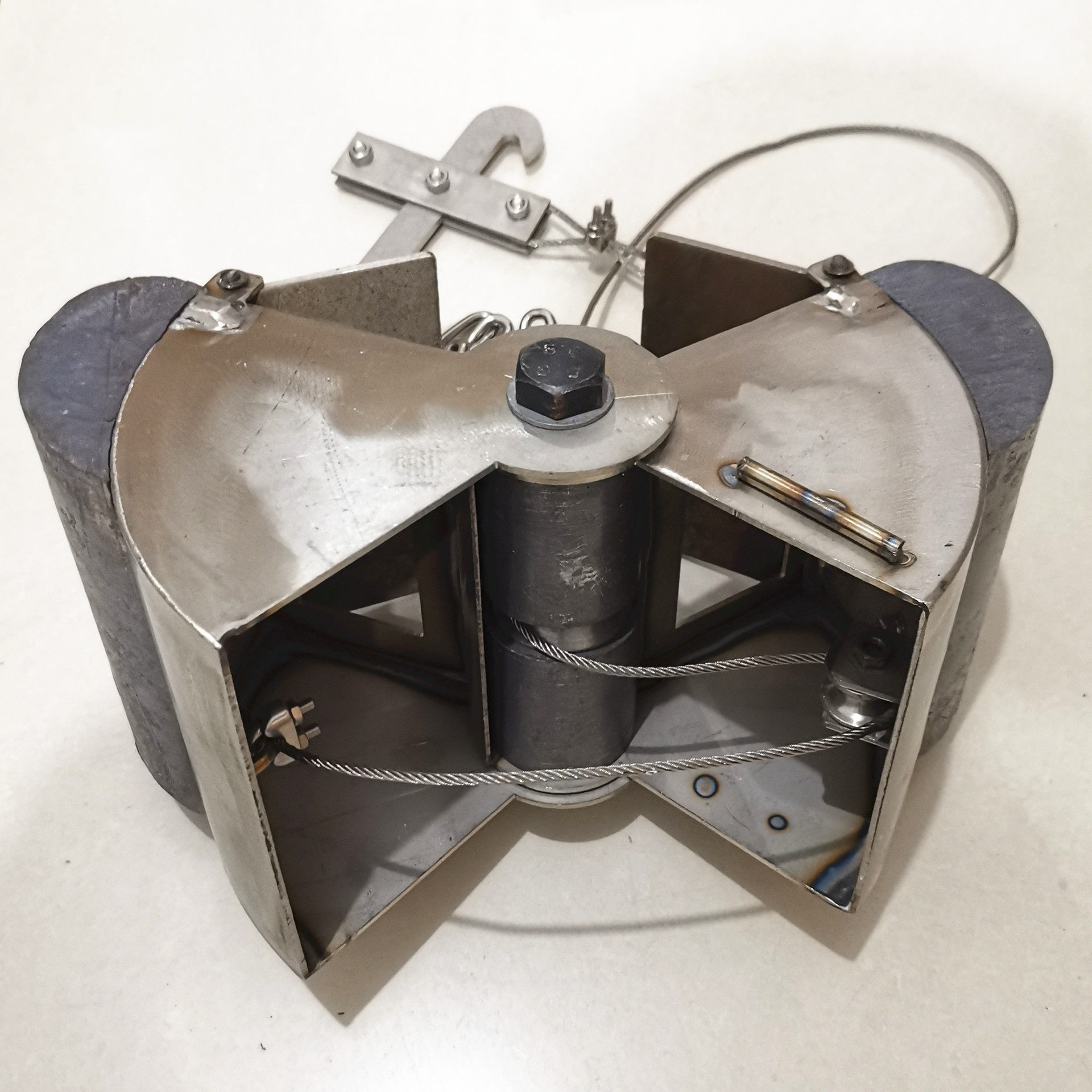 Direct sludge sampler, sediment sampler Peterson sludge collector