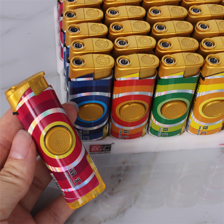 Tính cách sáng tạo mới của Shuanghui đề cập đến nhịp điệu xoay nhiều màu của đèn điện bằng nhựa nhẹ bật lửa cricket