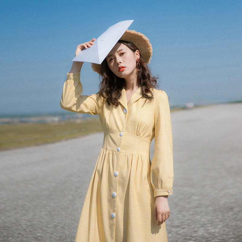 Mùa xuân 2020 phụ nữ mới thời trang váy nhẹ và phong cách quen thuộc eo eo eo Pháp retro kẻ sọc - Váy eo cao