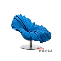 Серо -белые ноги+синяя ткань