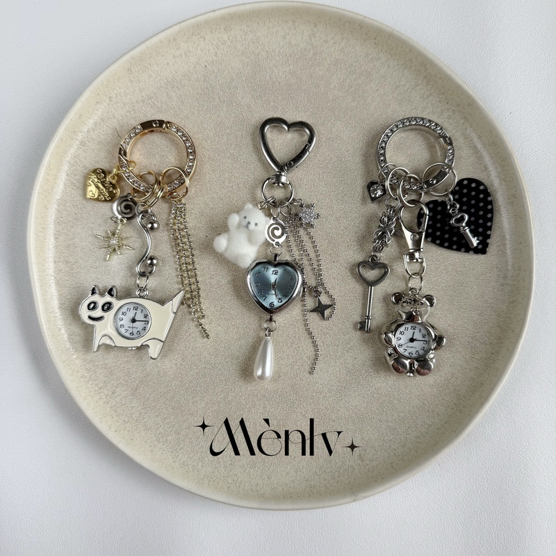 Menlv Original Design Retro Vintage Dream Core Everyday Versatile Exquisite Watch Keychain Pendant Bag Charm
