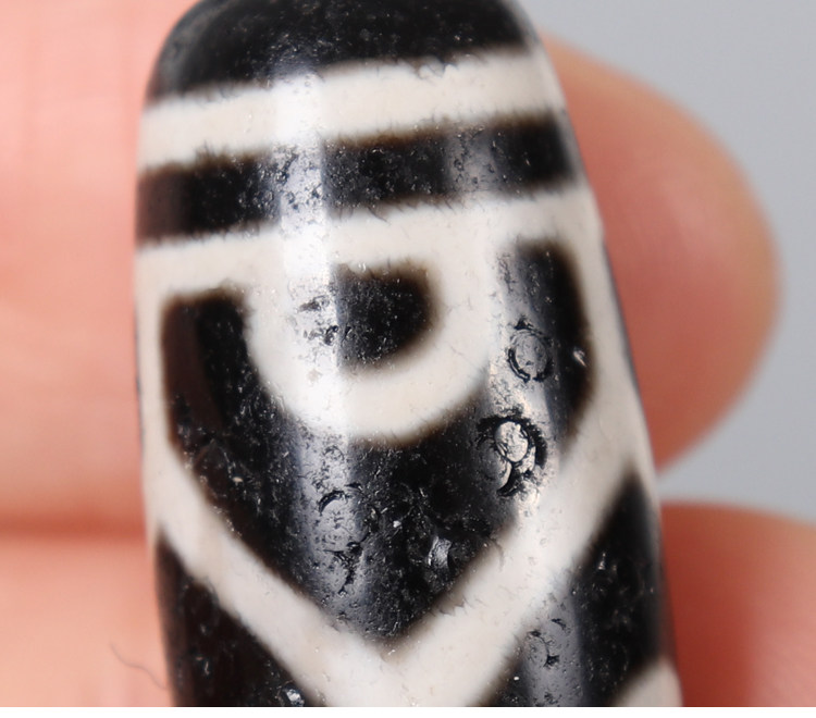 Украшения на руку 西藏六瓣莲花天珠 长寿天珠 藏传佛珠念珠手串配珠项链吊坠配饰