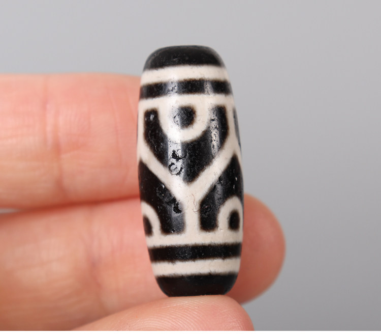 Украшения на руку 西藏六瓣莲花天珠 长寿天珠 藏传佛珠念珠手串配珠项链吊坠配饰