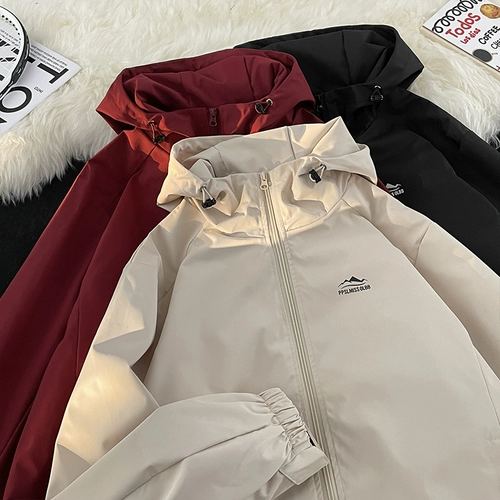 Японская дорожная весенняя куртка для влюбленных подходит для мужчин и женщин, водонепроницаемая альпинистская толстовка с капюшоном, тренд сезона, в американском стиле