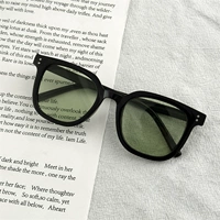 Черные рамки чернила зеленые таблетки