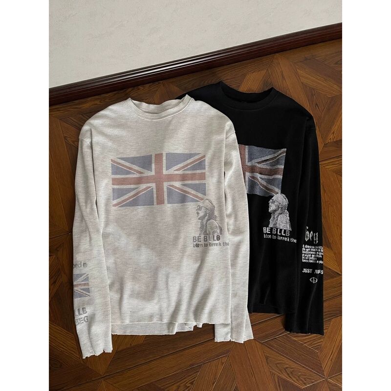 Y2K Retro Union Jack Waffle Knit Long-Sleeve T-Shirt for Men and Women, Distressed with Frayed Edges and Printed American Casual Base Shirt Y2K Retro Union Jack Waffle Knit Long-Sleeve T-Shirt for Men and Women, Distressed with Frayed Edges and Printed American Casual Base Shirt