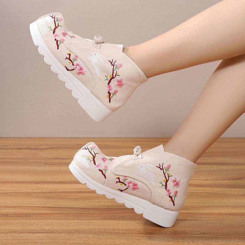 Hanfu shoes women's velvet thick-soled boots flat-bottomed tea artist cotton shoes ancient costume upturned head shoes ethnic ancient style embroidered shoes