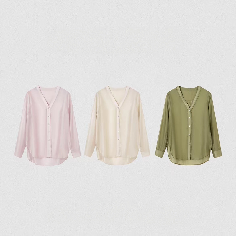 Women's V Neck Buttoned Shirt, Long Sleeved, Loose and Versatile Top Women's V Neck Buttoned Shirt, Long Sleeved, Loose and Versatile Top