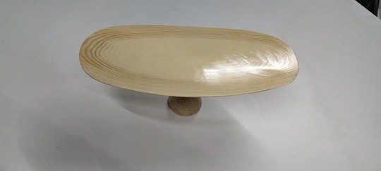 Nachahmung der westlichen Han-Dynastie Lacksitz Fersenstütze kniendes Artefakt sitzendes Gebet kniender Hocker Retro-Meditation einbeiniger niedriger Hocker