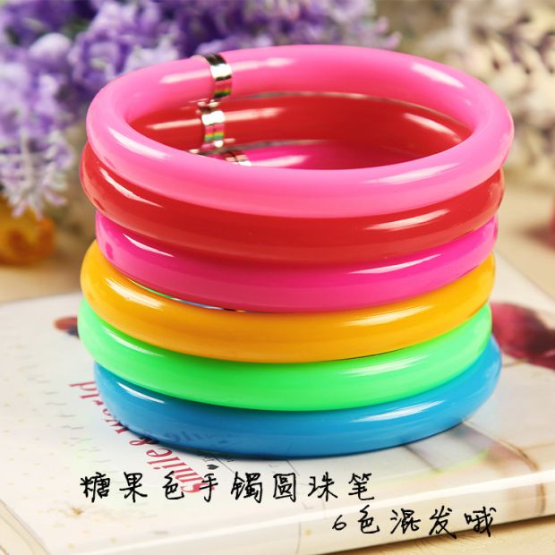 Nhật Bản và Hàn Quốc sáng tạo phim hoạt hình quà tặng vòng tay bút vòng tay bút tiểu học quà tặng bán buôn bút bi uốn bút cổ tay - Vòng đeo tay Cuff vòng đeo tay nam