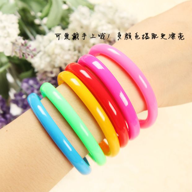 Nhật Bản và Hàn Quốc sáng tạo phim hoạt hình quà tặng vòng tay bút vòng tay bút tiểu học quà tặng bán buôn bút bi uốn bút cổ tay - Vòng đeo tay Cuff vòng đeo tay nam