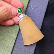 Revealed Yangmei jade all naughty jade cabinet natural emerald Myanmar A cargo 18K inlaid with high ice and yellow cards