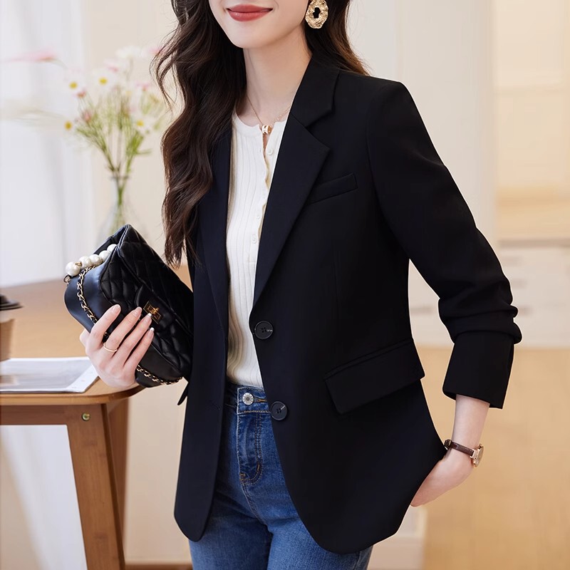 Casual Black Blazer for Women, Spring and Autumn 2026 New Style, High-End Korean Style, Stylish and Eye-Catching, Petite Suit
