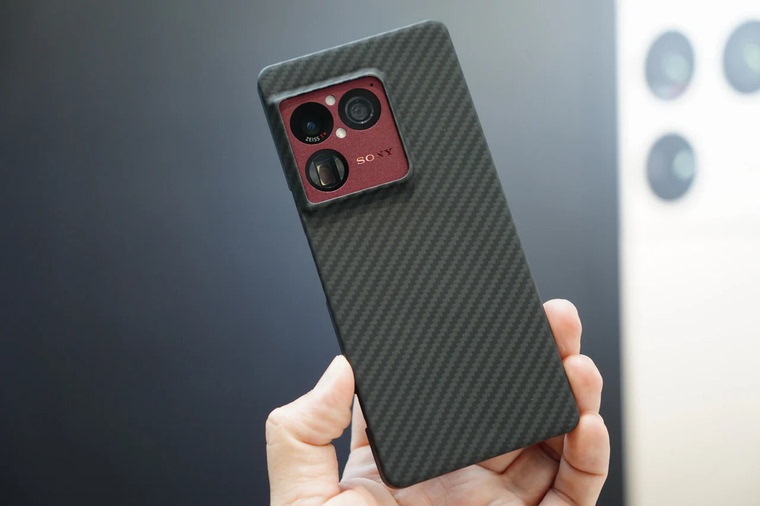 Carbon Fiber Sony Xperia Phone Case