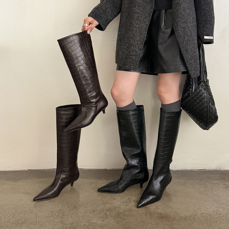 Fashionable Pointed-Toe Thin-Heeled High Boots for Women, Autumn and Winter Style, Mid-Heel Kitten Heel, Slimming Stone-Pattern Wide-Calf Riding Boots Fashionable Pointed-Toe Thin-Heeled High Boots for Women, Autumn and Winter Style, Mid-Heel Kitten Heel, Slimming Stone-Pattern Wide-Calf Riding Boots