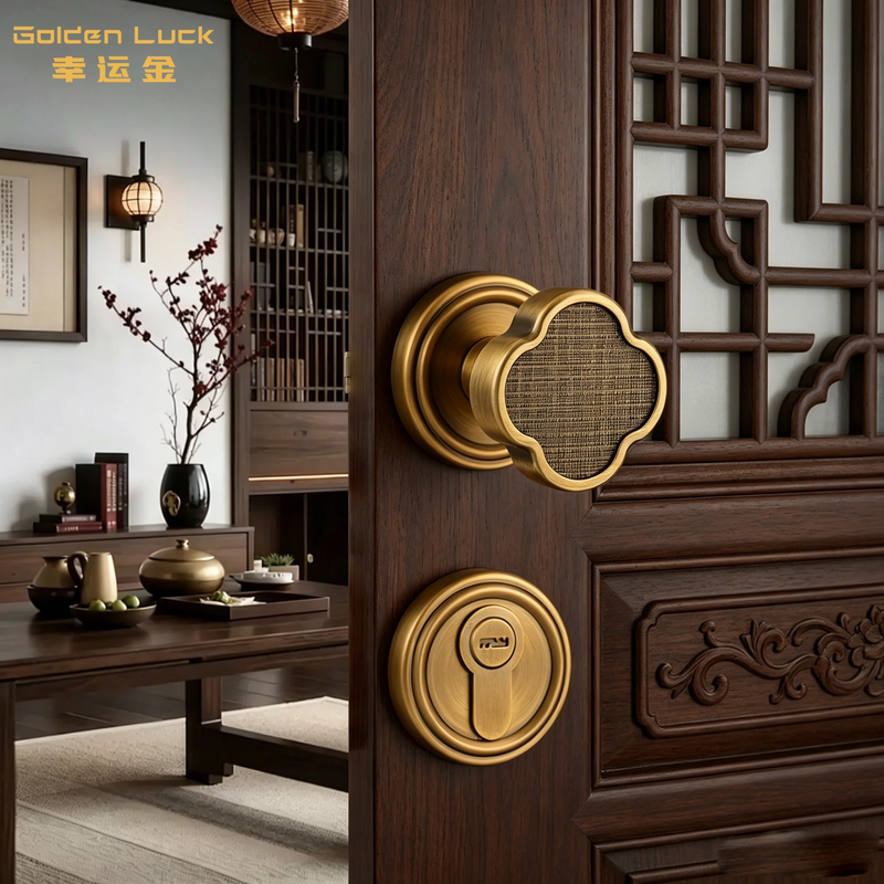 Lucky Gold Song Dynasty Style Aesthetic Door Lock, Antique Bronze Chinese Retro Four-Leaf Clover Door Handle, Magnetic Silent Split Lock Set