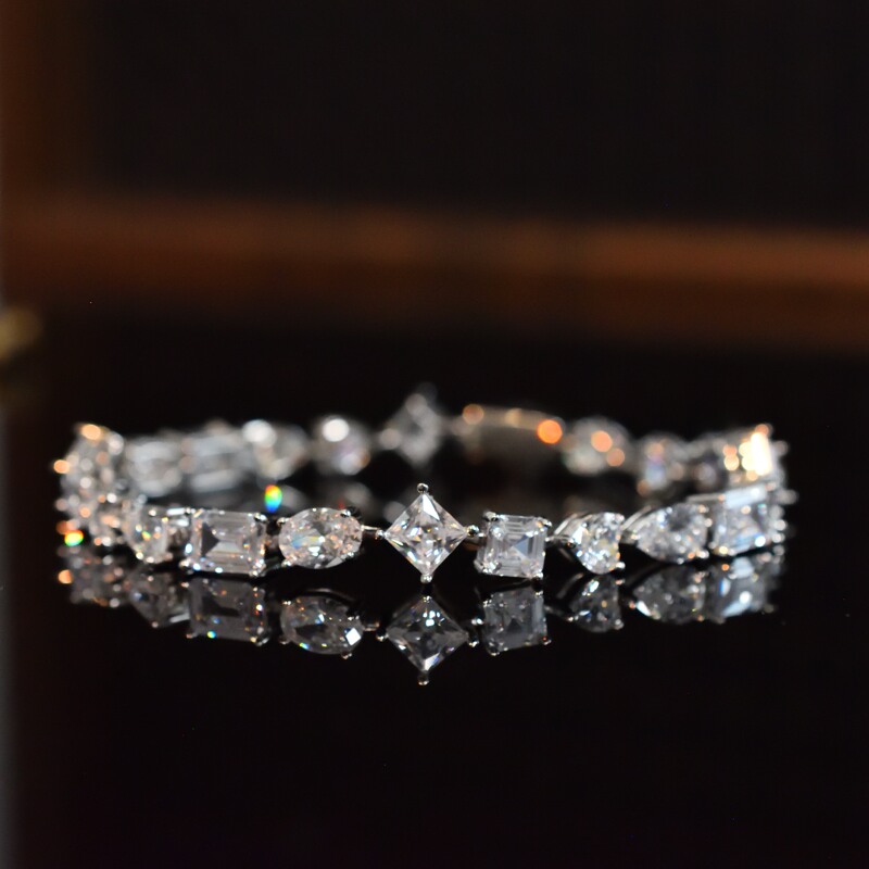 Special-Shaped Diamond Bracelet S925 Sterling Silver Simple and Elegant Light Luxury Non-Fading Jewelry Asscher Cut Heart High Carbon Simulated Diamond Special-Shaped Diamond Bracelet S925 Sterling Silver Simple and Elegant Light Luxury Non-Fading Jewelry Asscher Cut Heart High Carbon Simulated Diamond