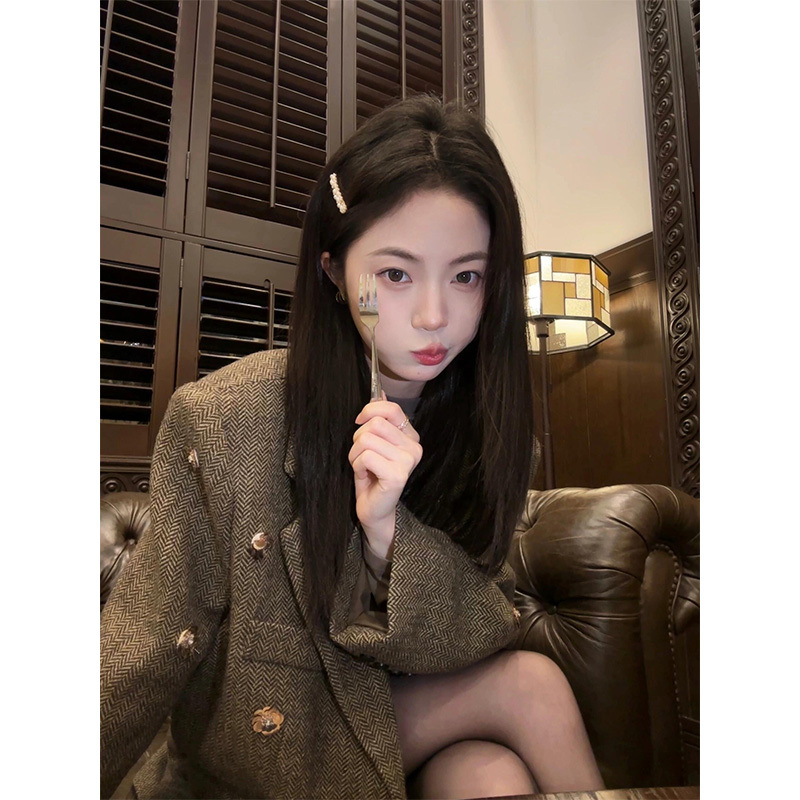Deep Winter Herringbone Pattern Woolen Suit Coat for Women, New 2025 Winter Woolen Jacket, Unique and Super Stylish, Thickened