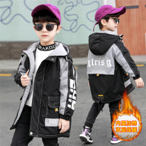 Boy padded cotton coat autumn and winter models in the big boy 2021 new winter clothes plus cotton windbreaker medium long Korean version of the tide