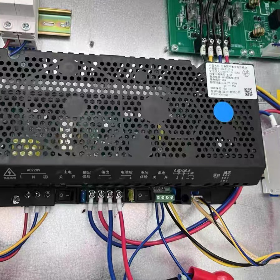 盈帜消防电源IG-Z2071F是否适合家庭应急使用？