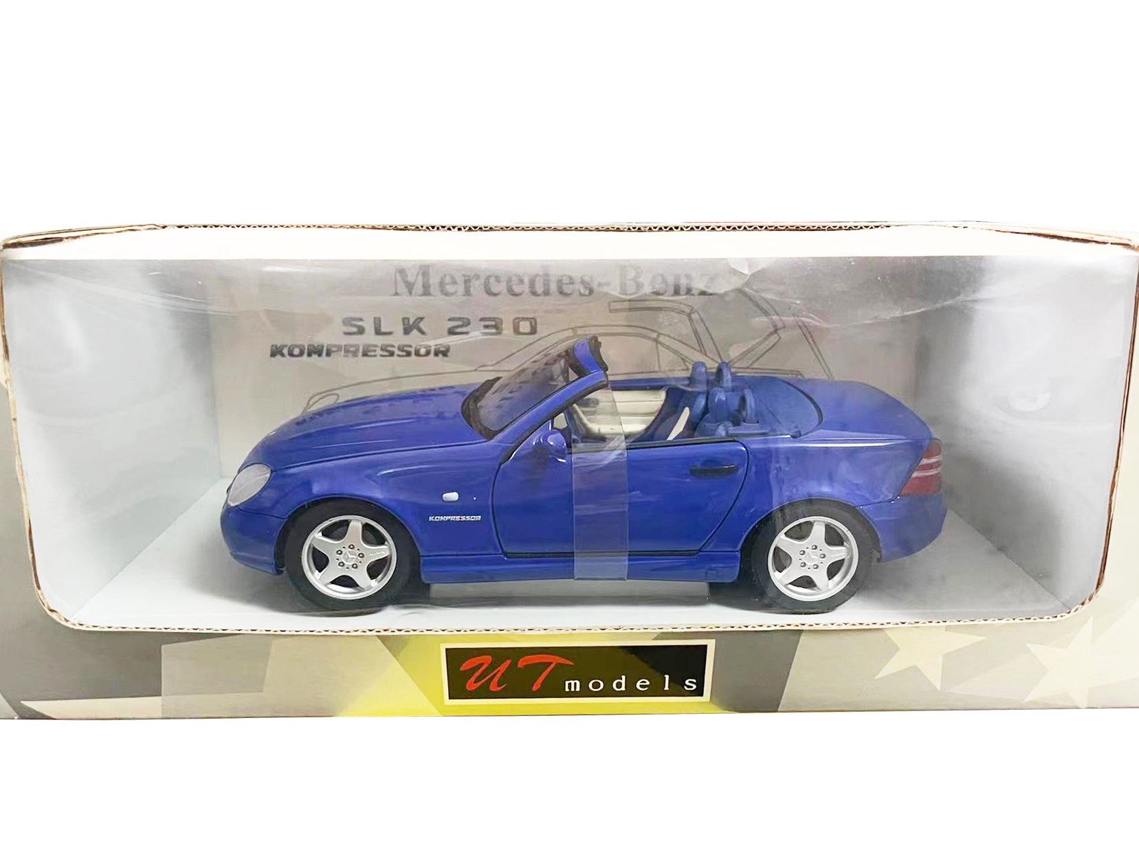 メルセデスベンツ Cクラス AMG F1 セーフティーカー UTモデルズ1/18