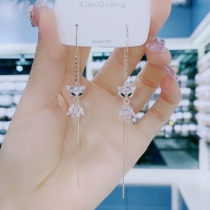 Cute animal tassel earrings long Little Fox ear wire fashion personality advanced temperament Joker ear ornaments thin