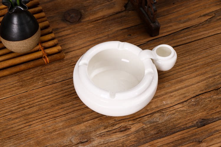 Cigarette Ashtray Big ceramic Small Number European style creative personality Living room Tea Table Bedroom Minimalist White Smoke Vat Gift