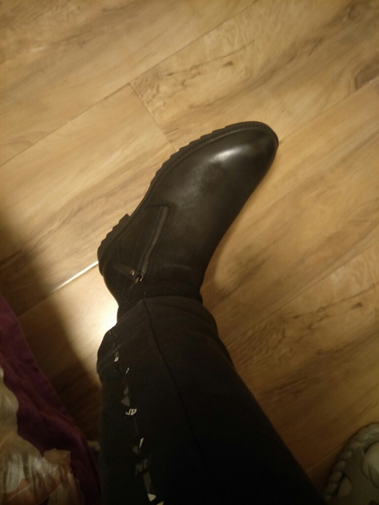 真皮英伦风男士马丁靴好用吗什么牌子哪个国家的，亲自使用体验（以名人之名同款）_搜券