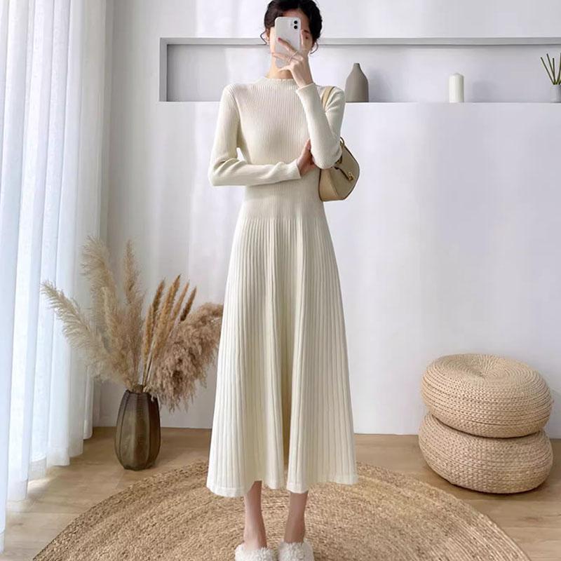 Autumn and Winter Half-Turtleneck A-Line Sweater Dress, Waist-Cinching and Slimming, Black Base Dress, Over-The-Knee Long Skirt, Knitted Skirt Underneath