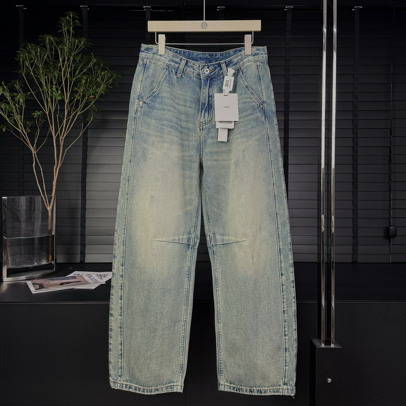 2026 Spring/Summer Men's Denim Slightly Curved Loose Straight Distressed Embroidered Trendy Brand Light-Colored Long Pants Hong Kong Style