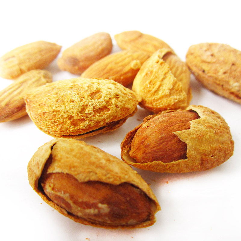 Xinjiang specialty dried fruit snacks high-quality NP paper almond pepper salt milk flavor 500g