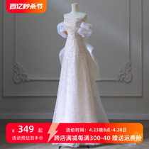 Robe de mariée haute gamme lourde de haut de gamme avec une femme mariée à lépaule extravagante et petite couronnement de la queue de poisson robe de queue pour un banquet invité Longue robe