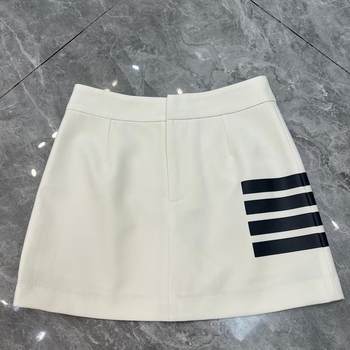 Casual Classic Stripesd Print Work Clothing Casual Anti-Exposure Age-Reducing Mini Skirt European and American Style Skirt 2025 Autum