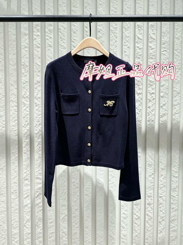 Authentic 2026 Autumn New Retro College Style Embroidered Gold Button Short Navy Blue Knit Cardigan Mbf3Car023 Authentic 2026 Autumn New Retro College Style Embroidered Gold Button Short Navy Blue Knit Cardigan Mbf3Car023