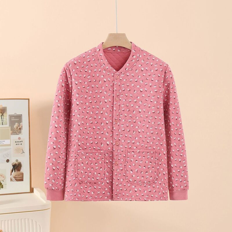 Middle-Aged and Elderly Women's Thermal Underwear, Three-Layer Quilted Thickened Cardigan Top, Pure Cotton, Large Size, Loose-Fitting Pajamas for Autumn and Winter Middle-Aged and Elderly Women's Thermal Underwear, Three-Layer Quilted Thickened Cardigan Top, Pure Cotton, Large Size, Loose-Fitting Pajamas for Autumn and Winter