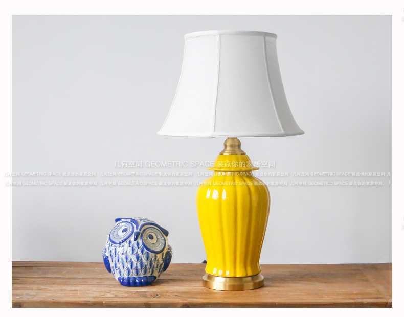 The General creative yellow pumpkin jar ceramic desk lamp of new Chinese style hotel sitting room adornment lamps and lanterns of bedroom the head of a bed is placed