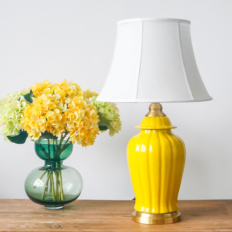 The General creative yellow pumpkin jar ceramic desk lamp of new Chinese style hotel sitting room adornment lamps and lanterns of bedroom the head of a bed is placed