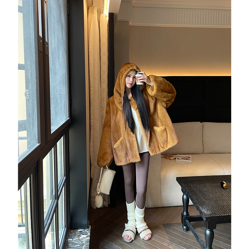 Three Nights Winter New Style Loose Hooded Detachable Mink Fur Coat Whole Mink Young Mink Fur Jacket for Women