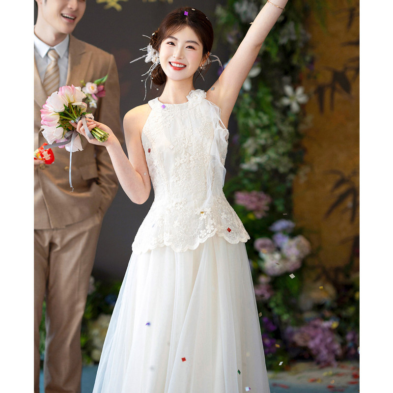 White Halter Neck Engagement Dress 2026 New Style High-End Feel Small White Dress for Marriage Registration Bridal Gown Stunning for Wedding