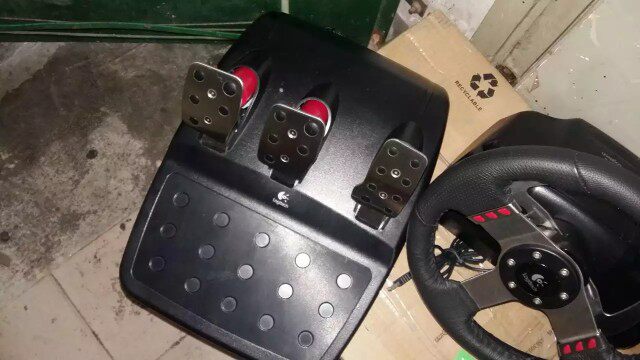 Руль 罗技logitechg27／g29／g920／g25游戏方向盘