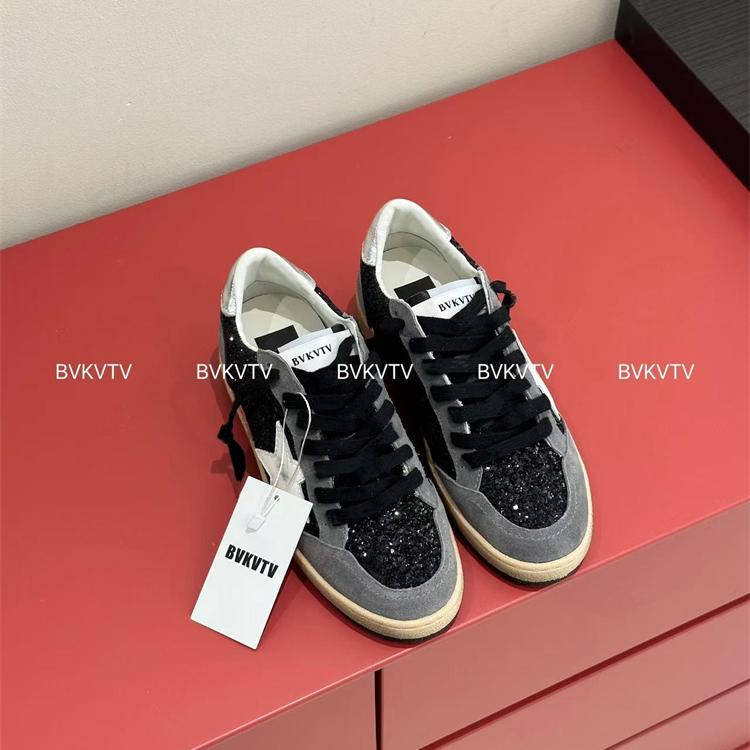 Bvkvtv Is Sparkling! 245S Black Star Sequin Distressed Sneakers, Flat Sneakers with Hidden Height Increase for Women