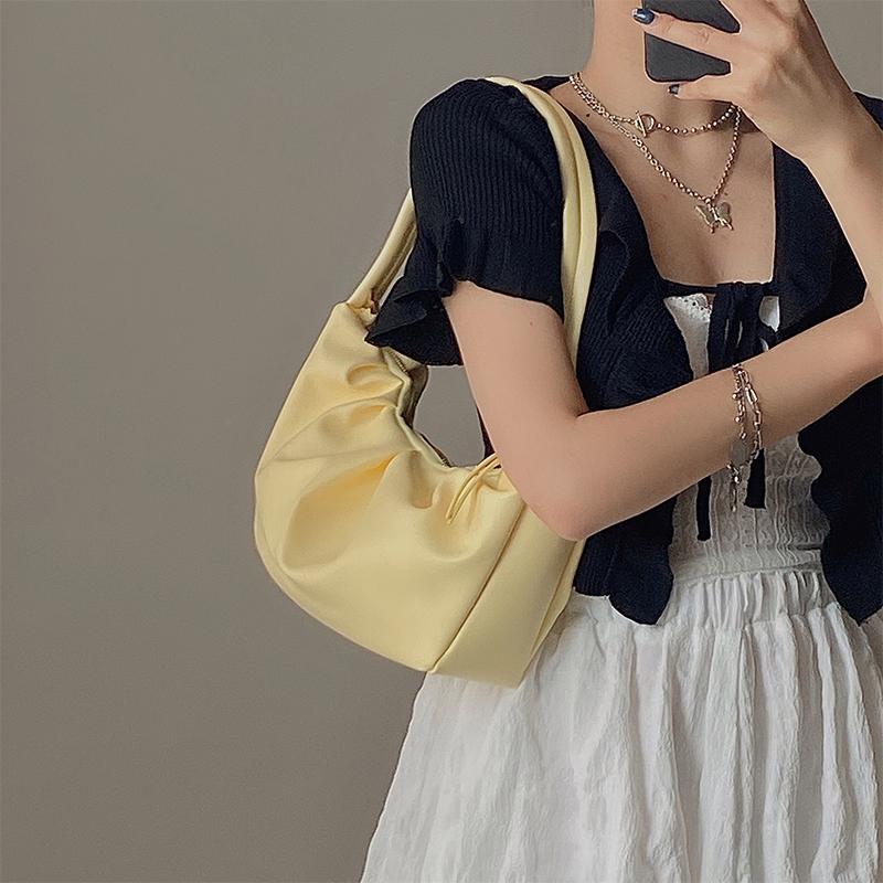 Hong Kong Chauffles High Sensation Folds Axillary Bags Women 2022 The new Korean version Fashion minimalist Shoulder Handbag