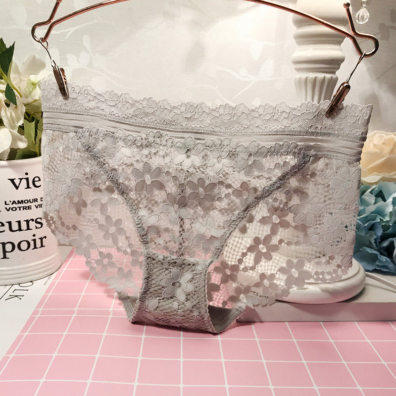 Japanese Stereoscopic Embroidered Talk Lace Sexy Underwear Women Comfortable Pure Cotton Padded Briefs Junior Student Safety Pants No Trace