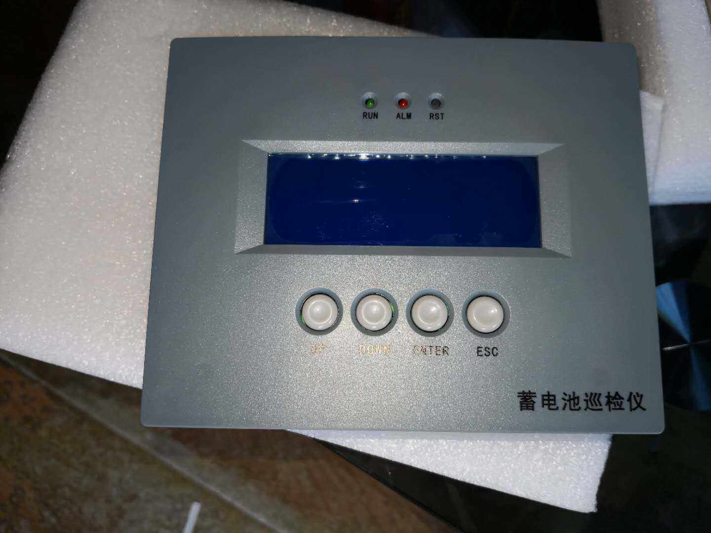 HK-BU01S storage battery patrol instrument with its own 32 section inspection measuring ports all adopt optical coupling isolation