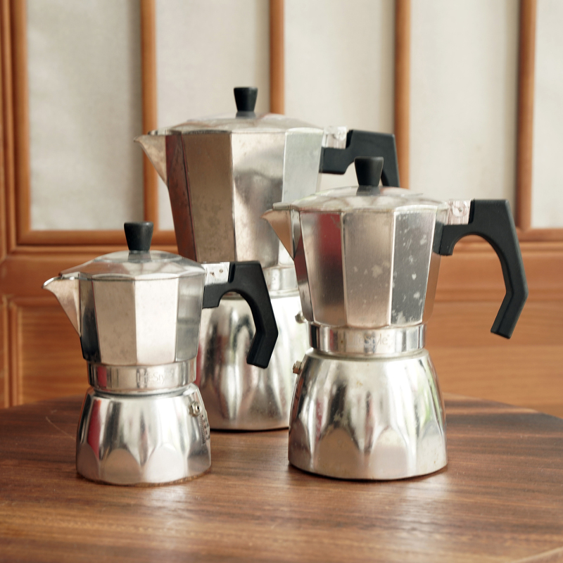 Clearance Sale: Brand New Moka Pot Coffee Maker, European-Style Household Handle-Type Extraction Moka Latte Coffee Appliance Clearance Sale: Brand New Moka Pot Coffee Maker, European-Style Household Handle-Type Extraction Moka Latte Coffee Appliance