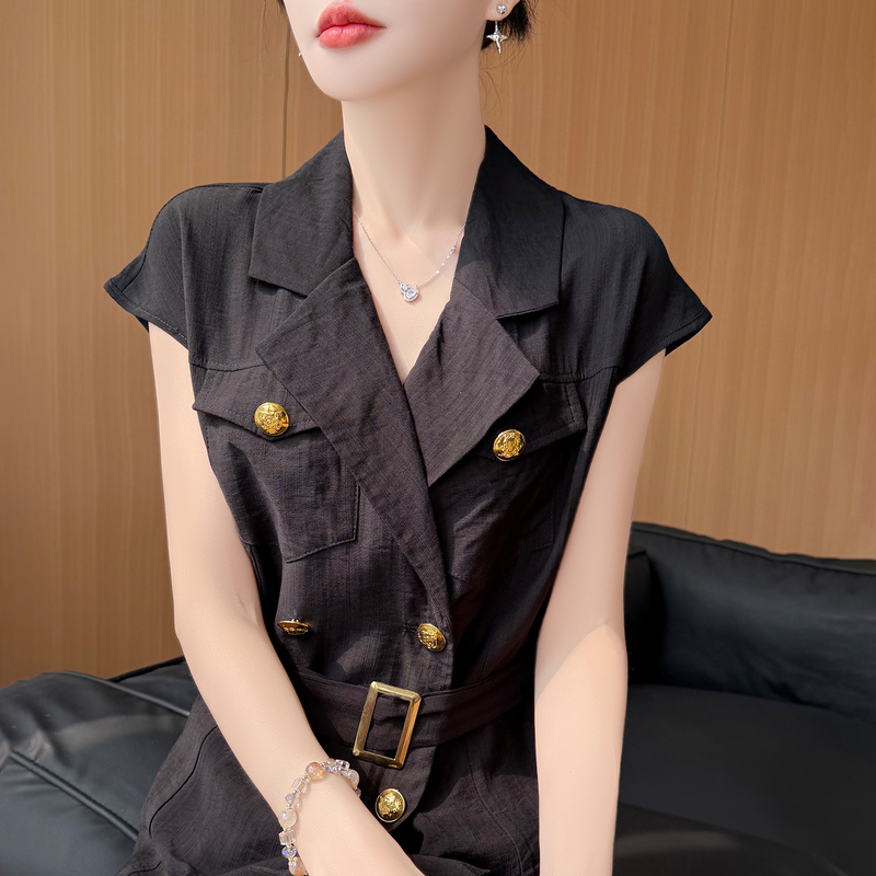 French-Style High-End Suit Collar Double-Breasted Flutter-Sleeve Linen Knit Cardigan for Women, Slim Fit, Fashionable and Versatile Top French-Style High-End Suit Collar Double-Breasted Flutter-Sleeve Linen Knit Cardigan for Women, Slim Fit, Fashionable and Versatile Top