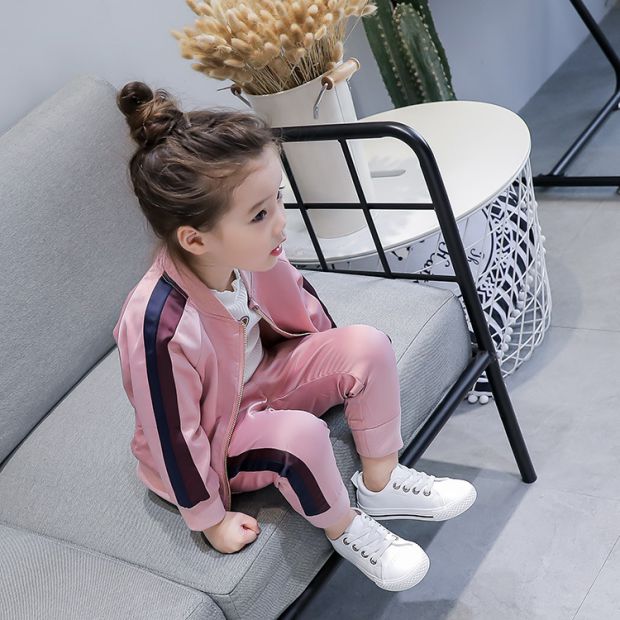 Bộ đồ cho bé gái mùa thu 2018 mới dành cho trẻ em quần áo thể thao mùa thu thoáng khí phiên bản Hàn Quốc của hai bộ thủy triều đồ trẻ em