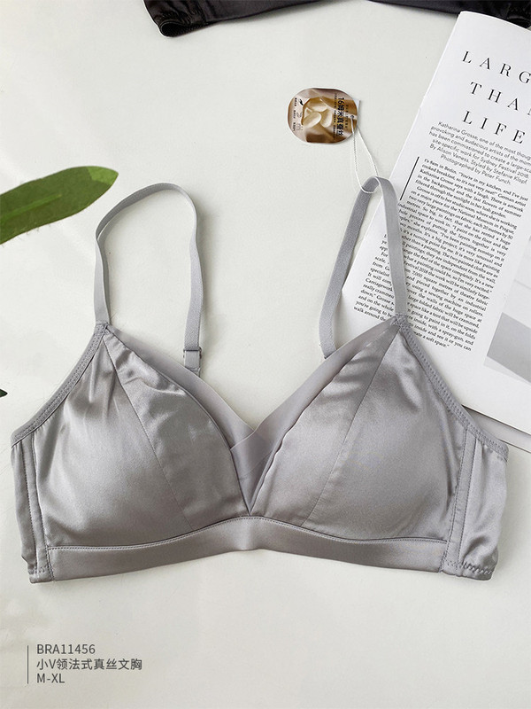 Bra11456 Small V-Neck French Silk Bra Without Underwire Triangle Cup Underwear Ab Cup Seamless and Traceless Women's Underwear